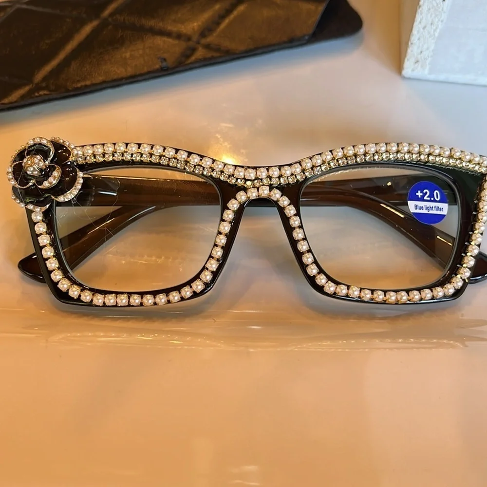 Elegant Black, Pearl & Goldtone Women's Readers 2.0